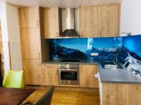 Kuchnia lub aneks kuchenny w obiekcie Familienappartements Eder - Free entry to Tauern SPA Kaprun included