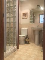 Koupelna v ubytování LA CASONA DE RALES VILLAVICIOSA