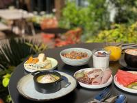 Еда / где поесть недалеко от отеля