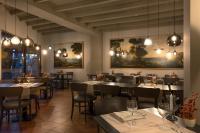 Restaurace v ubytování Hotel De La Paix