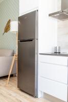 Kuchyň nebo kuchyňský kout v ubytování APARTAMENTOS AVENIDA DE AMERICA