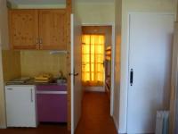 Una cocina o kitchenette en AGR&Eacute;ABLE STUDIO cabine PROCHE MER