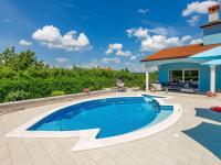 Bazén v ubytovaní Holiday Home Villa Gabriel by Interhome alebo v jeho blízkosti