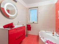 Kúpeľňa v ubytovaní Holiday Home Villa Gabriel by Interhome