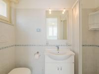 A bathroom at Holiday Home Manuela by Interhome