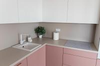Kuchyňa alebo kuchynka v ubytovaní Apartament Bella Rosa z podziemnym parkingiem
