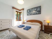 Postel nebo postele na pokoji v ubytování Villa Can Jeroni by Interhome