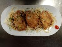 Jídlo v hotelu nebo okolí