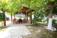Zahrada ubytování Agios Georgios - 2 Beds - Sleeps 5 - Free Parking