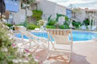 Bazén v ubytování Alacati Marina Palace nebo v jeho okolí