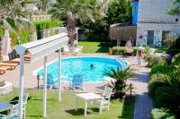 Bazén v ubytování Alacati Marina Palace nebo v jeho okolí