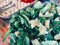 Mad på landstedet eller i nærheden