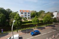 De omliggende buurt of een buurt vlak bij het appartement