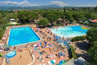 The swimming pool at or close to Happy Camp Mobile Homes in Camping Cisano San Vito