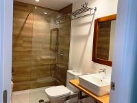 Koupelna v ubytování Apartaments Voralmar