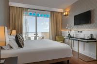 Posteľ alebo postele v izbe v ubytovaní Savoia Hotel Rimini