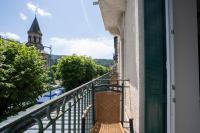 En balkon eller terrasse p&aring; Le Gen&egrave;ve