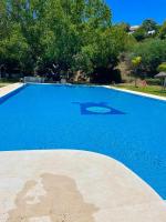 Bazén v ubytování Apartamento 2 en chalet con vista abierta al mar nebo v jeho okolí
