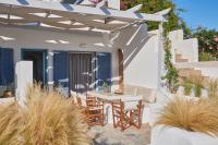 Balkón alebo terasa v ubytovaní Cleopatra Seaside Homes, Logaras, Paros