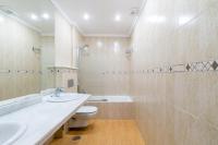 Kúpeľňa v ubytovaní Luxury Duplex 200 M2 Terrace Parking StayInSeville