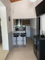 Kuchyňa alebo kuchynka v ubytovaní Ferienhaus "Arizones", Nea Kallikratia, Chalkidiki