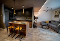 Kuchyňa alebo kuchynka v ubytovaní Apartament z klimatyzacją, Biłgoraj