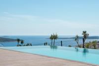 Bazén v ubytování Luxury Villa Sunray 1 nebo v jeho okolí