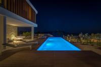 Bazén v ubytování Luxury Villa Sunray 1 nebo v jeho okolí