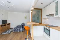 Kuchyňa alebo kuchynka v ubytovaní Apartament Nadmorski Wyspa Sobieszewska
