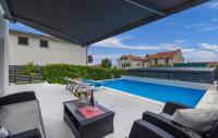 Bazén v ubytování Villa Mondo Adria nebo v jeho okolí