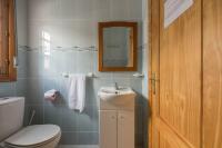 A bathroom at Casa Carrión Caminito del Rey