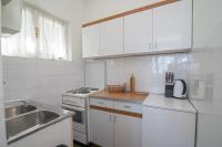 Kuchyň nebo kuchyňský kout v ubytování Villa Garina 1