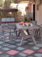 Patio nebo venkovní prostory v ubytování Georgia's apartment