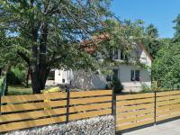 Budynek, w którym mieści się apartament