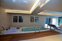 Bazén v ubytovaní LAGUNA Apartament Polanica Residence 27 -SPA- alebo v jeho blízkosti