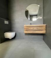 Kúpeľňa v ubytovaní Exclusive Seafront Suite with jacuzzi