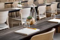 1 Hotel Torontoにあるシーティングエリア