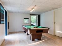 Biliár nebo kulečník v ubytování Luxurious Retreat in Henne Strand-By Traum