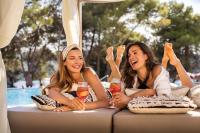 Hostia v ubytovaní PLACES Hvar Hotel by Valamar
