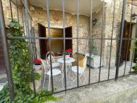 A balcony or terrace at Pienzalettings