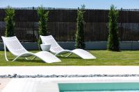 Basen w obiekcie Terrazzo Luxury Villas lub w pobliżu