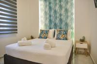 Postel nebo postele na pokoji v ubytování Elegant Central Apartment Veria - με ενδοδαπέδια θέρμανση!!!