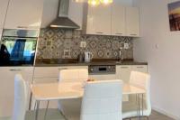 Kuchyňa alebo kuchynka v ubytovaní Apartment Modrić Zadar