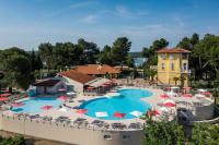 Der Swimmingpool an oder in der Nähe von Villas Bellevue Plava Laguna