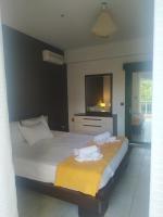 Posteľ alebo postele v izbe v ubytovaní Holiday Nest & parking