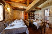 Reštaurácia alebo iné gastronomické zariadenie v ubytovaní Lagar de Justa
