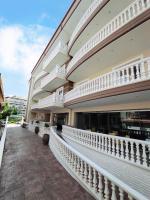 A balcony or terrace at Rg Status Hotel