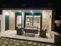 Patio alebo iná vonkajšia časť ubytovania Papaduke House