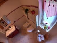 A bathroom at Casa Aurora -Altopiano di Pinè
