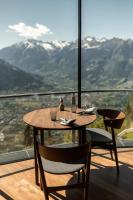 Nespecifikovaný výhled na hory nebo výhled na hory při pohledu z hotelu